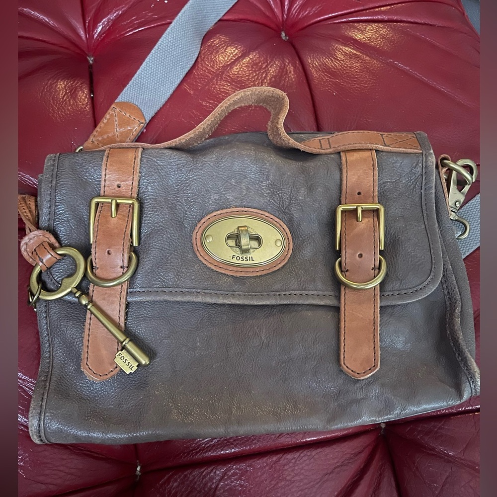 Fossil long live vintage 1954 cross body